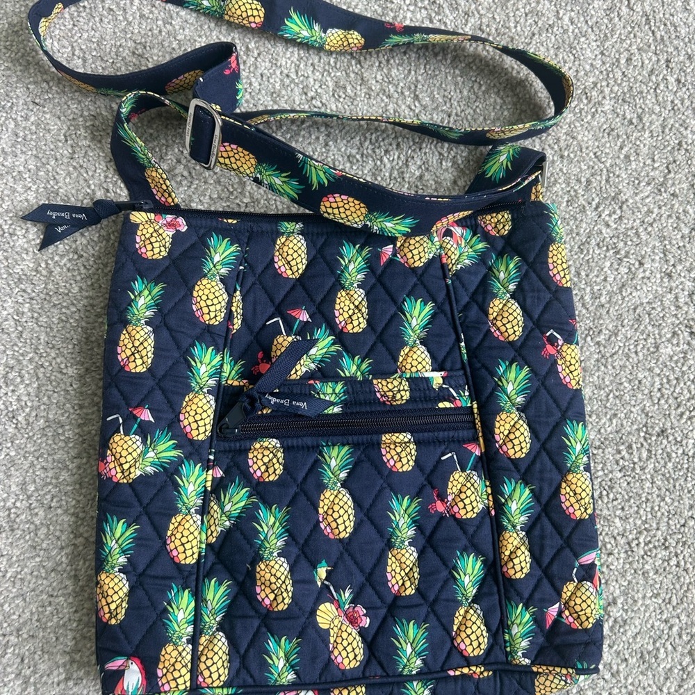 Vera Bradley Pineapple Patterned Quilted Crossbody Bag - Navy